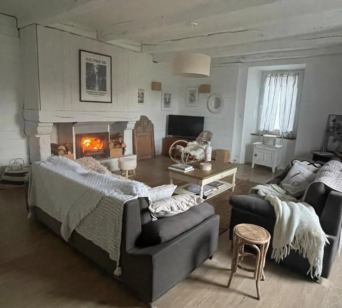 Vakantiehuis Large Charming House Surrounded By Nature Brassac  Frankrijk