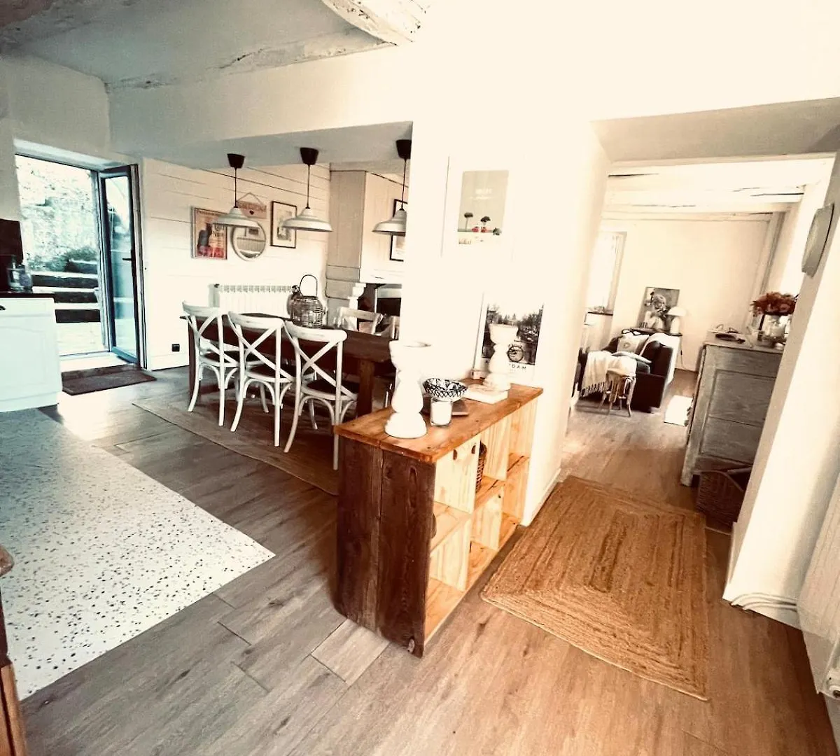 Large Charming House Surrounded By Nature Brassac  0*, Brassac (Tarn)
